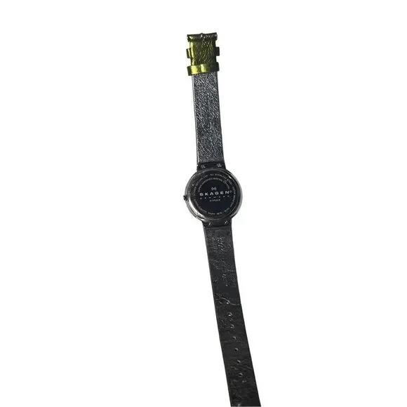 New Skagen Denmark Designer Ladies Wrist Watch Leather Metallic Green Band